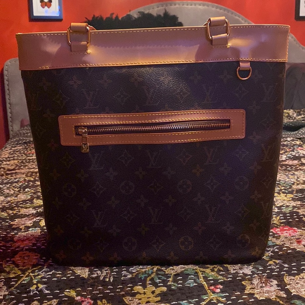 Copy- Louis Vuitton bag